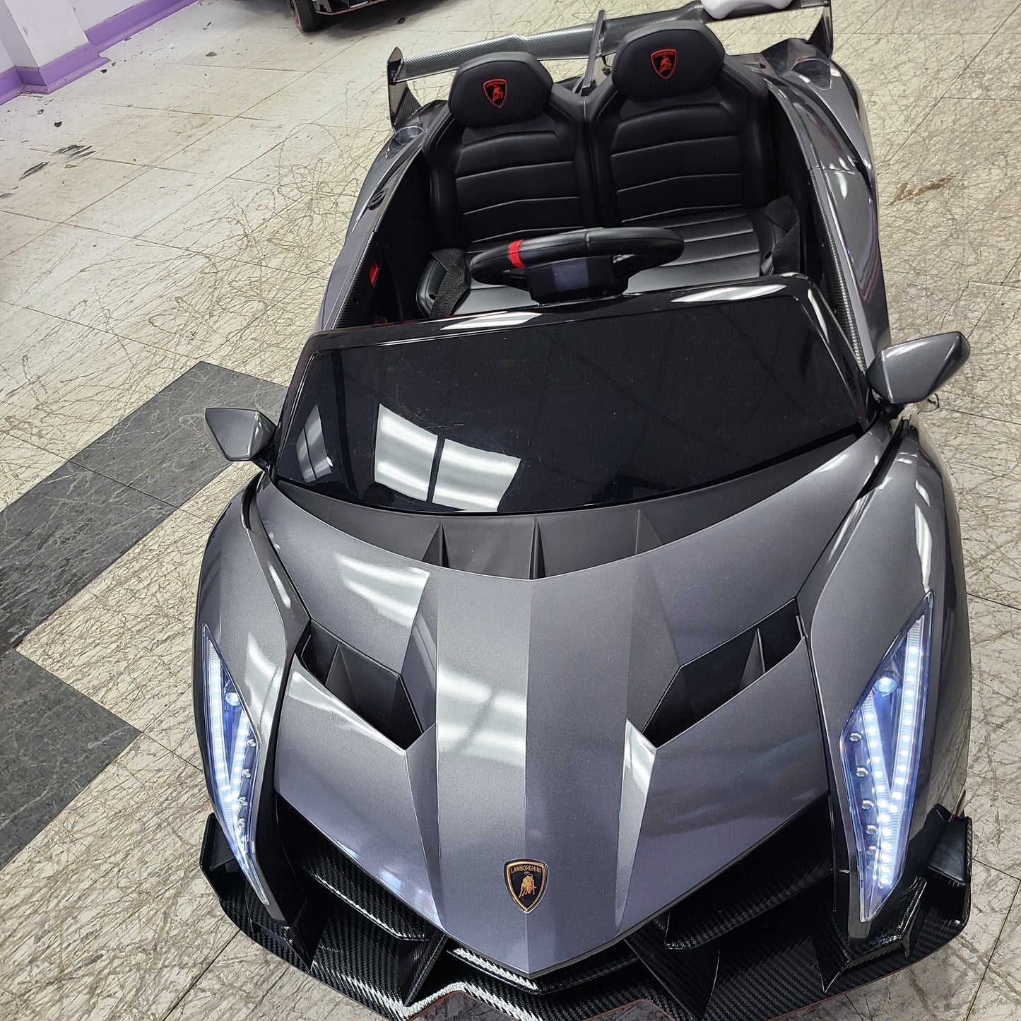 Lamborghini Veneno 12V Ride-On - Official Licensed Kids Car