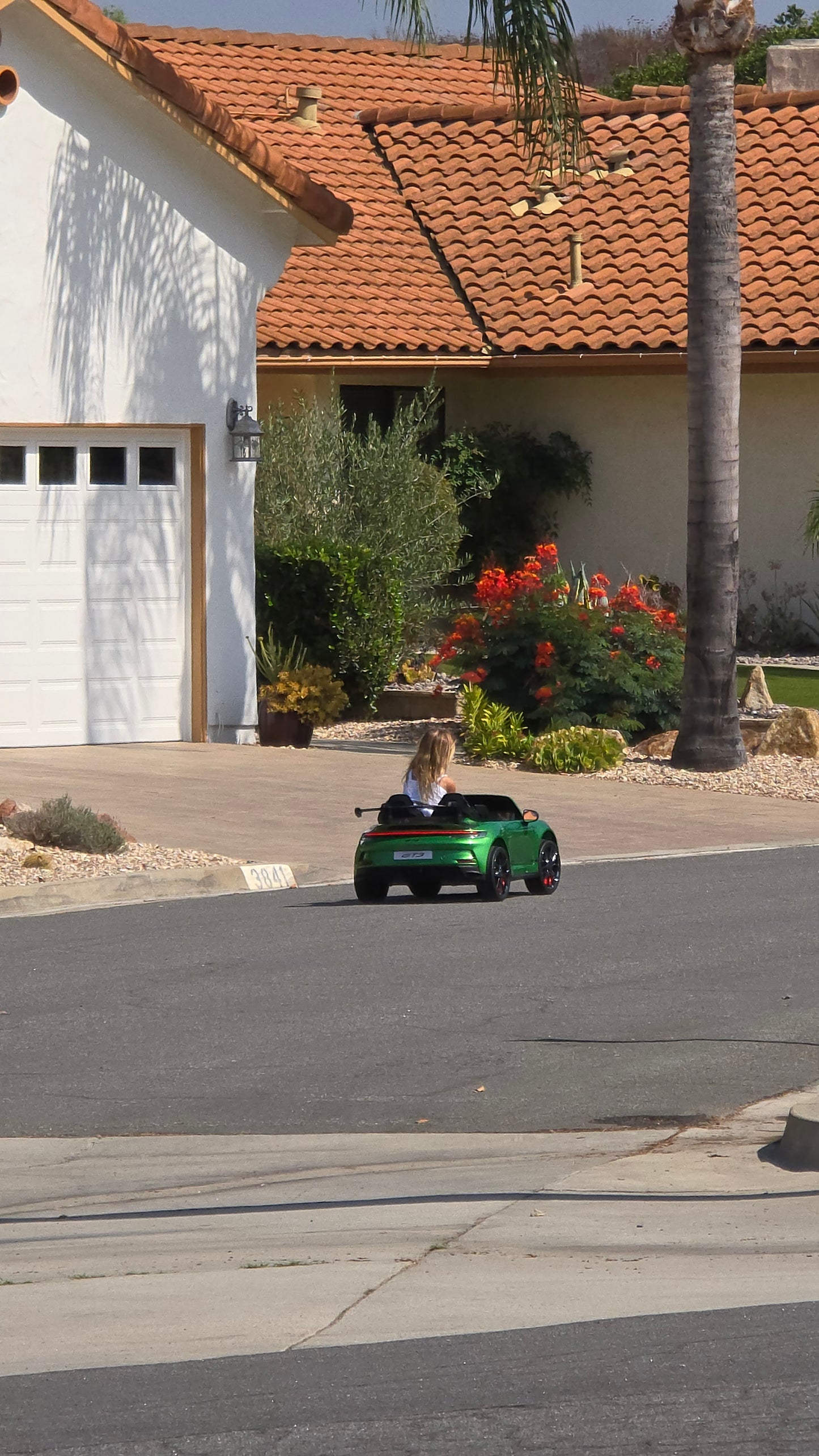 24V Licensed Kids Electric Porsche 911 GT3