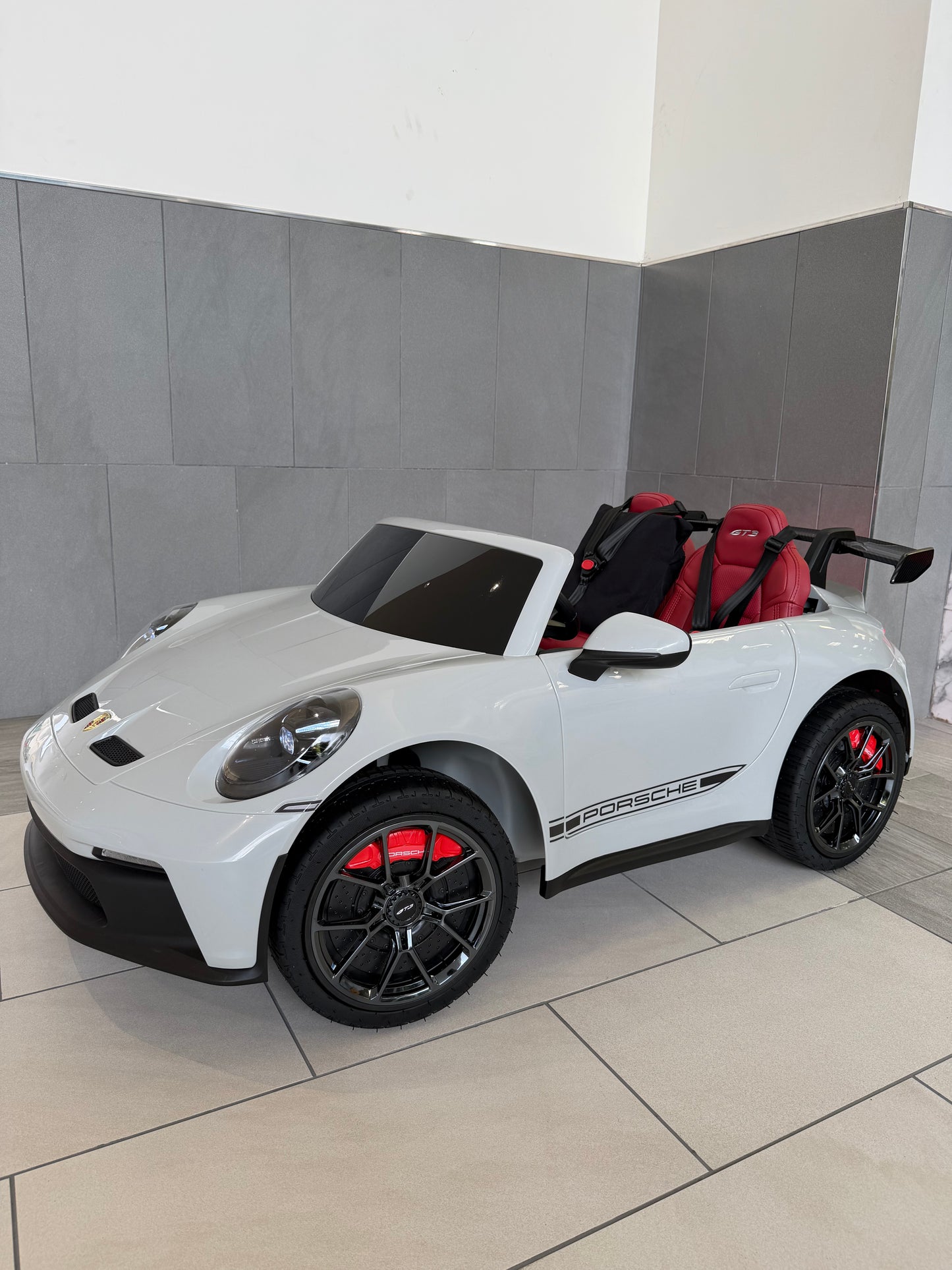 Porsche 911 GT3 Kids’ Ride-On Car–24V Electric | 2-Seater