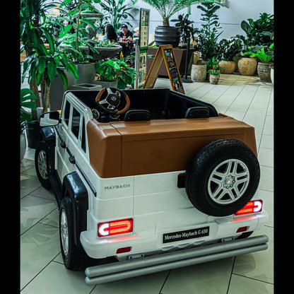 Giant Mercedes Maybach G 650 (2025 Edition)